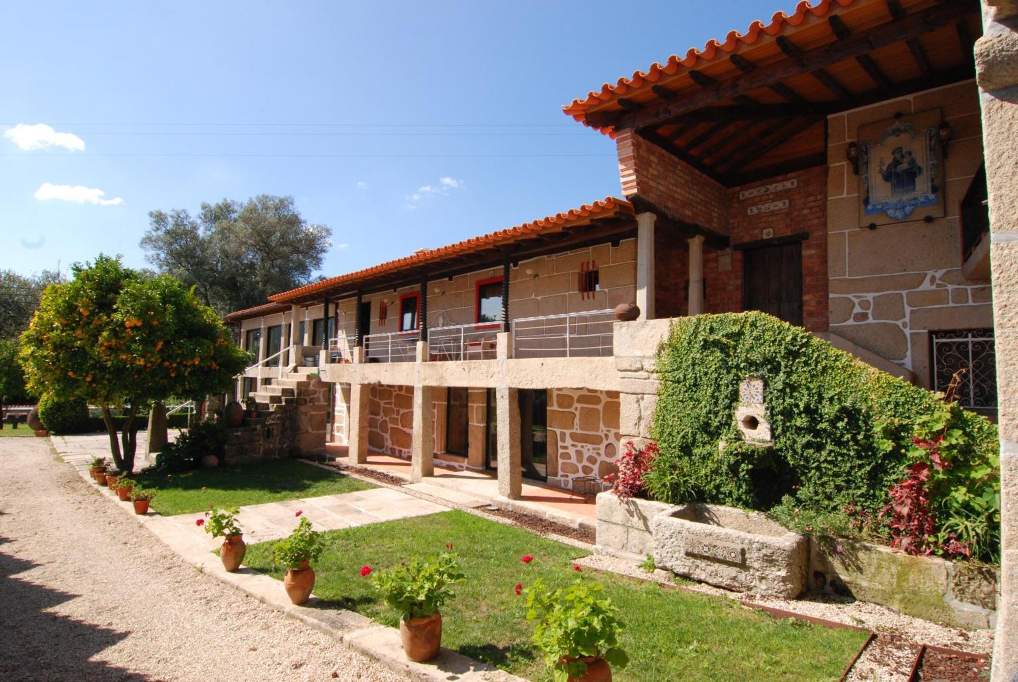 1720 Quinta Da Cancela - Winery & Farmhouse Guimarães Exterior foto