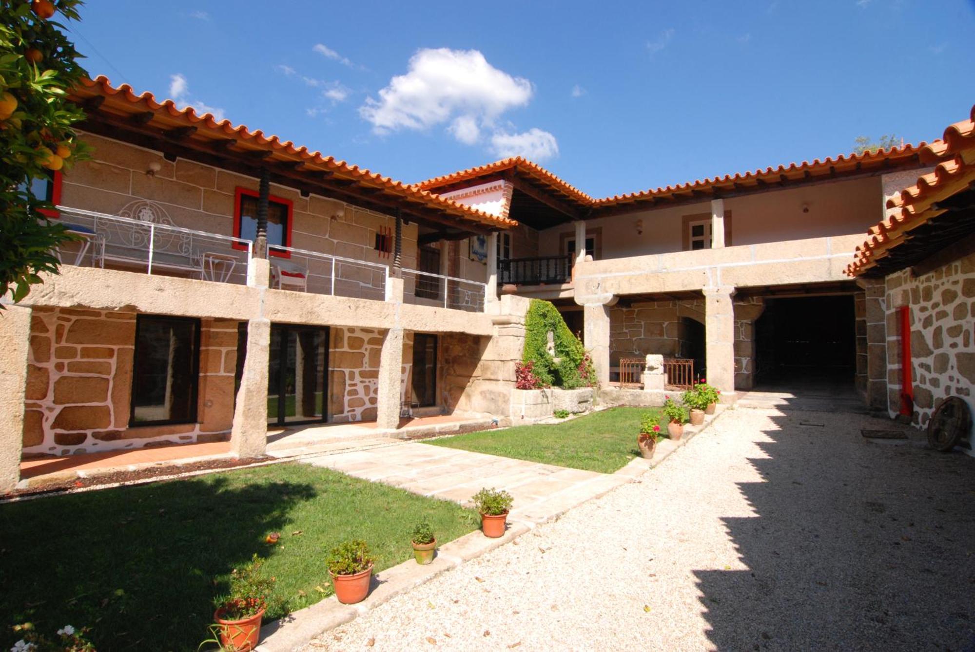 1720 Quinta Da Cancela - Winery & Farmhouse Guimarães Exterior foto